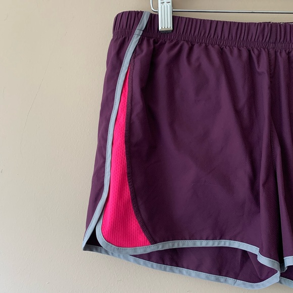 Super Comfy Patagonia Shorts - Purple & Pink - Medium - Picture 2 of 6